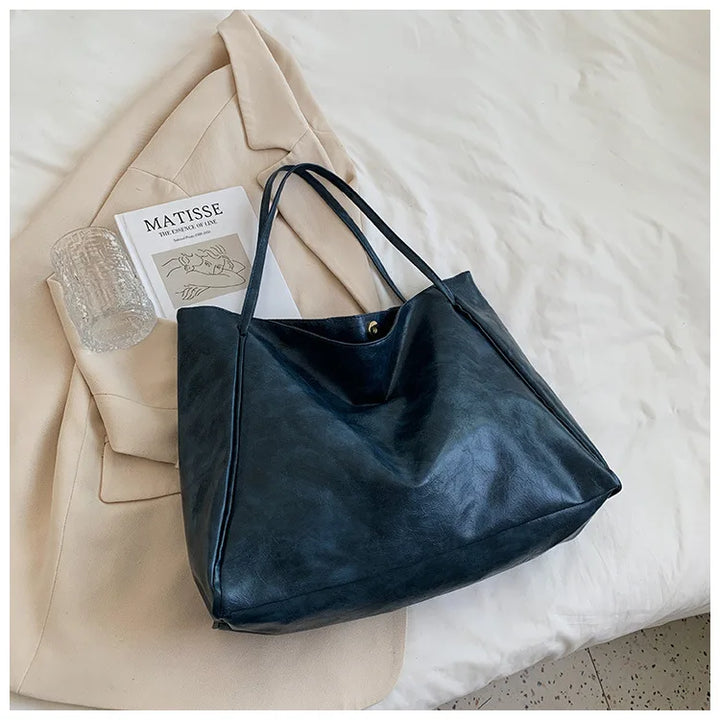 Savannah™ - Elegant Vegan Leather Shoulder Bag